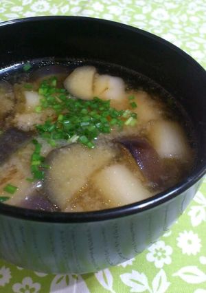 ゴマ油風味＊焼き葱と焼き茄子のお味噌汁-レシピのメイン写真