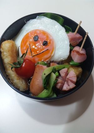 キャラクター弁当★にこちゃん目玉焼き-レシピのメイン写真