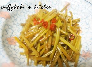 さつまいもの茎のきんぴら美味しいんです♪-レシピのメイン写真
