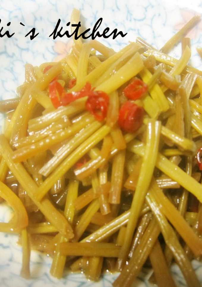 さつまいもの茎のきんぴら美味しいんです♪-レシピのメイン写真