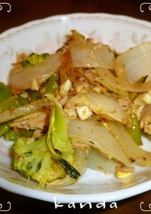 ブロッコリーのカレー風味のツナマヨ炒め-レシピのメイン写真