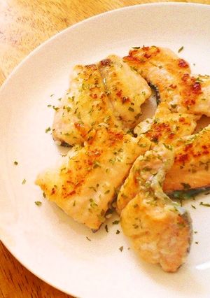 薄力粉バターなし！でも美味☆鮭のムニエル-レシピのメイン写真