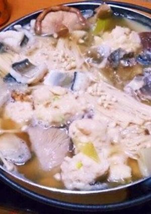 醤油麹出汁激ウマ鱧白菜トロ旨卵豆腐鍋-レシピのメイン写真