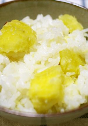 お芋が美味しい♪さつまいもご飯-レシピのメイン写真