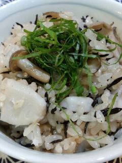 里芋と茸の炊き込み御飯-レシピのメイン写真