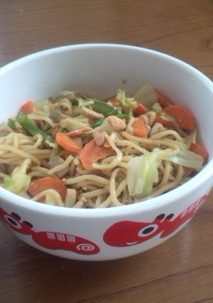 コクうま！鮭フレークでバター醤油焼きそば-レシピのメイン写真