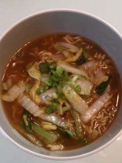 インスタントラーメン簡単アレンジ-レシピのメイン写真