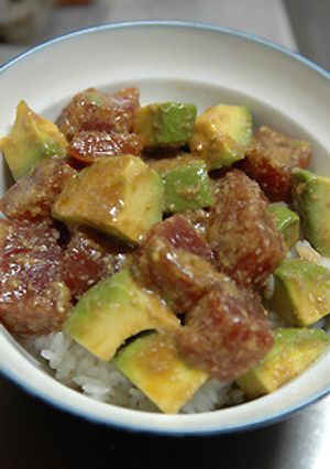 簡単マグロとアボカドの漬け丼-レシピのメイン写真