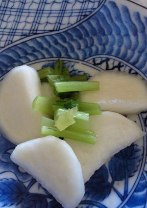 簡単☆シンプルに塩だけでカブの漬物-レシピのメイン写真