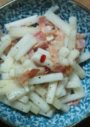 大根とベーコンで塩きんぴら-レシピのメイン写真