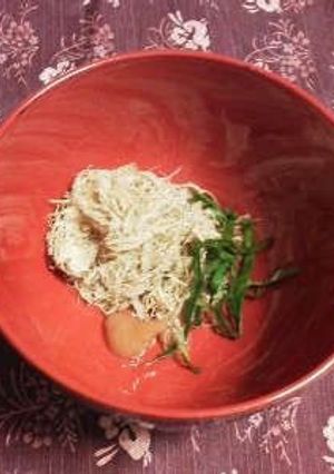 【大葉とろろ昆布梅肉のおすまし】-レシピのメイン写真