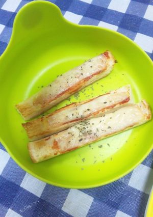 パンの耳でピザスティック-レシピのメイン写真