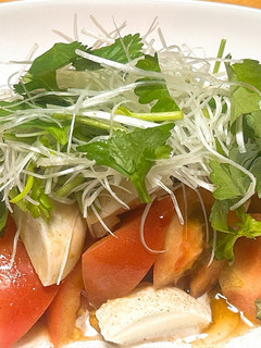 トマトとモッツァレラの中華風カプレーゼ-レシピのメイン写真