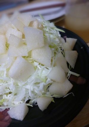 キャベツ・玉ねぎ・梨のサラダ-レシピのメイン写真