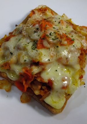 ツナと野菜のピザトースト-レシピのメイン写真