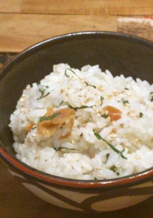 超簡単♪梅干しと大葉の混ぜごはん-レシピのメイン写真