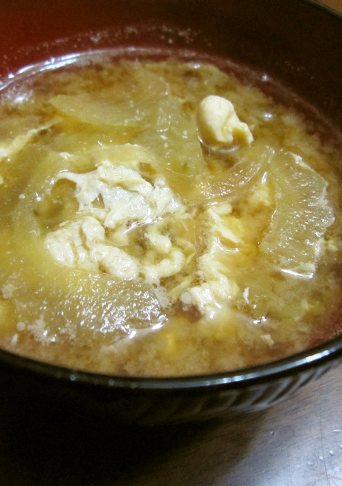 ほろ苦が旨い★玉ねぎと白ゴーヤの味噌汁-レシピのメイン写真