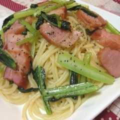 รูปของ ★厚切りベーコンと小松菜のパスタ★
