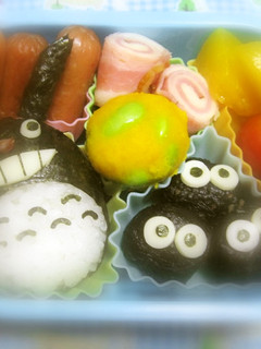 お弁当に♪ かぼちゃと枝豆のお団子-レシピのメイン写真