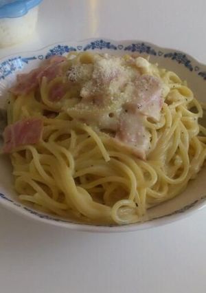 市販のパスタソースでカルボナーラ-レシピのメイン写真