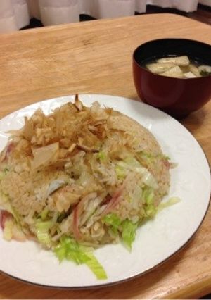 簡単豪華！ミョウガの和風サラダチャーハン-レシピのメイン写真