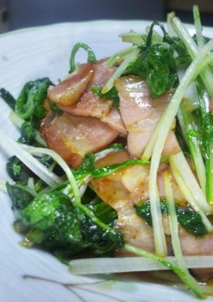 水菜とベーコンのにんにく風味炒め-レシピのメイン写真