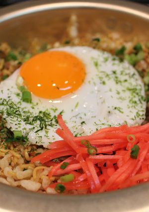 インスタントラーメンで、豚キムチそばめし-レシピのメイン写真