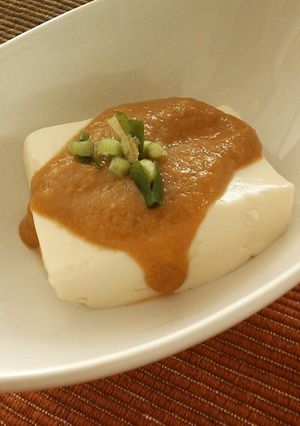 豆腐屋さん直伝☆湯豆腐のとろぉり卵だれ-レシピのメイン写真