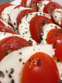 モッツァレラチーズとトマトのカプレーゼ-レシピのメイン写真