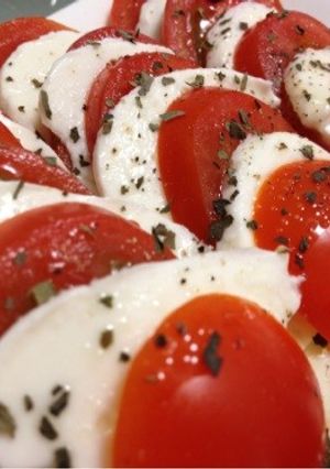 モッツァレラチーズとトマトのカプレーゼ-レシピのメイン写真