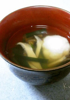 大和芋団子とにらのお吸い物-レシピのメイン写真