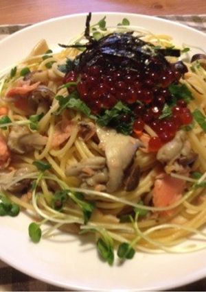 簡単豪華！鮭ときのこといくらの和風パスタ-レシピのメイン写真