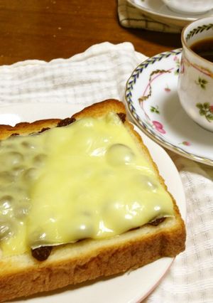 レーズン大好き★レーズンチーズのトースト-レシピのメイン写真