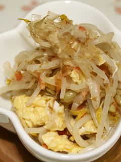もやしと卵と竹輪のシャキシャキ塩麹炒め-レシピのメイン写真