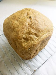 混ぜ込みわかめ☆しらすパン-レシピのメイン写真