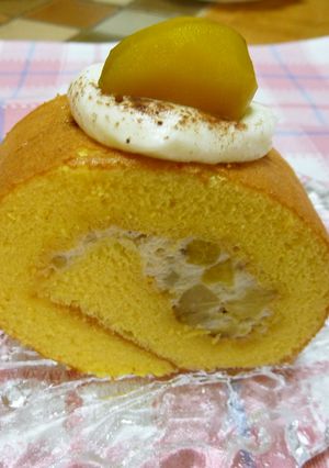 栗たっぷり　マロンクリームのロールケーキ-レシピのメイン写真