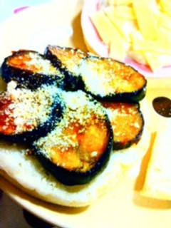 ケチャ茄子のっけイタリアンマフィン♪-レシピのメイン写真