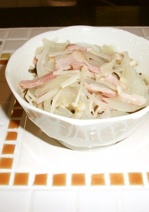 簡単！えのきと玉ねぎの昆布和え-レシピのメイン写真
