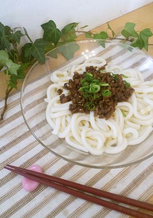 ゴマドレで簡単♪甘辛ジャージャーうどん♡-レシピのメイン写真