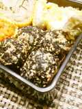 お弁当やおやつに*さつまいもの胡麻団子*