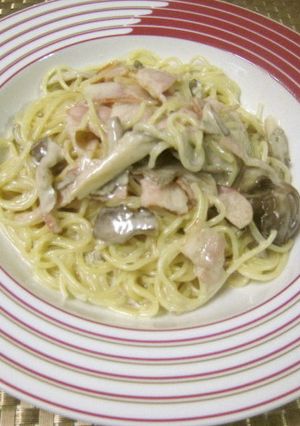 舞茸ベーコンのクリームパスタ-レシピのメイン写真
