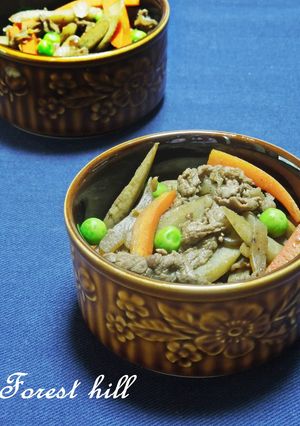 赤ワイン de 牛肉とゴボウの炒め煮-レシピのメイン写真