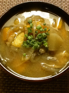 具だくさんのごちそう豚汁-レシピのメイン写真