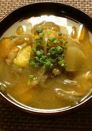 具だくさんのごちそう豚汁-レシピのメイン写真