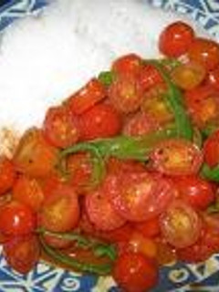 ピリ辛!トマトとピーマンの炒め飯-レシピのメイン写真
