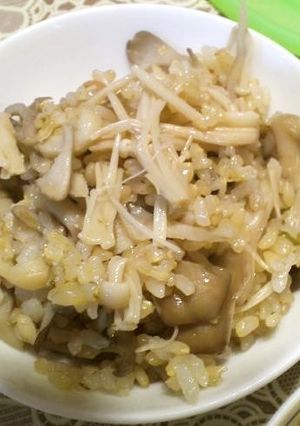 お吸い物の素で簡単炊き込みご飯-レシピのメイン写真