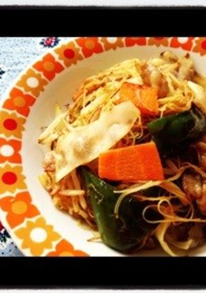 主婦の鏡！カレー味の焼きビーフン。-レシピのメイン写真