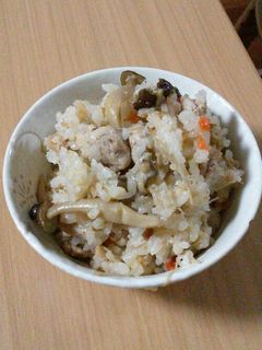 きのこの塩麹漬けで炊き込みご飯-レシピのメイン写真