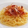 昆布だしで茹でるパスタ~食べる削り節添え