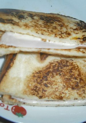 とろーりチーズとハム入りフレンチトースト-レシピのメイン写真